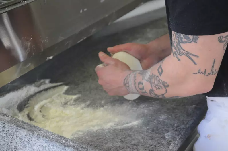 La Tourtière d'Arleux, spécialisée dans la pizza artisanale depuis 2007, est ouverte du mardi au dimanche!